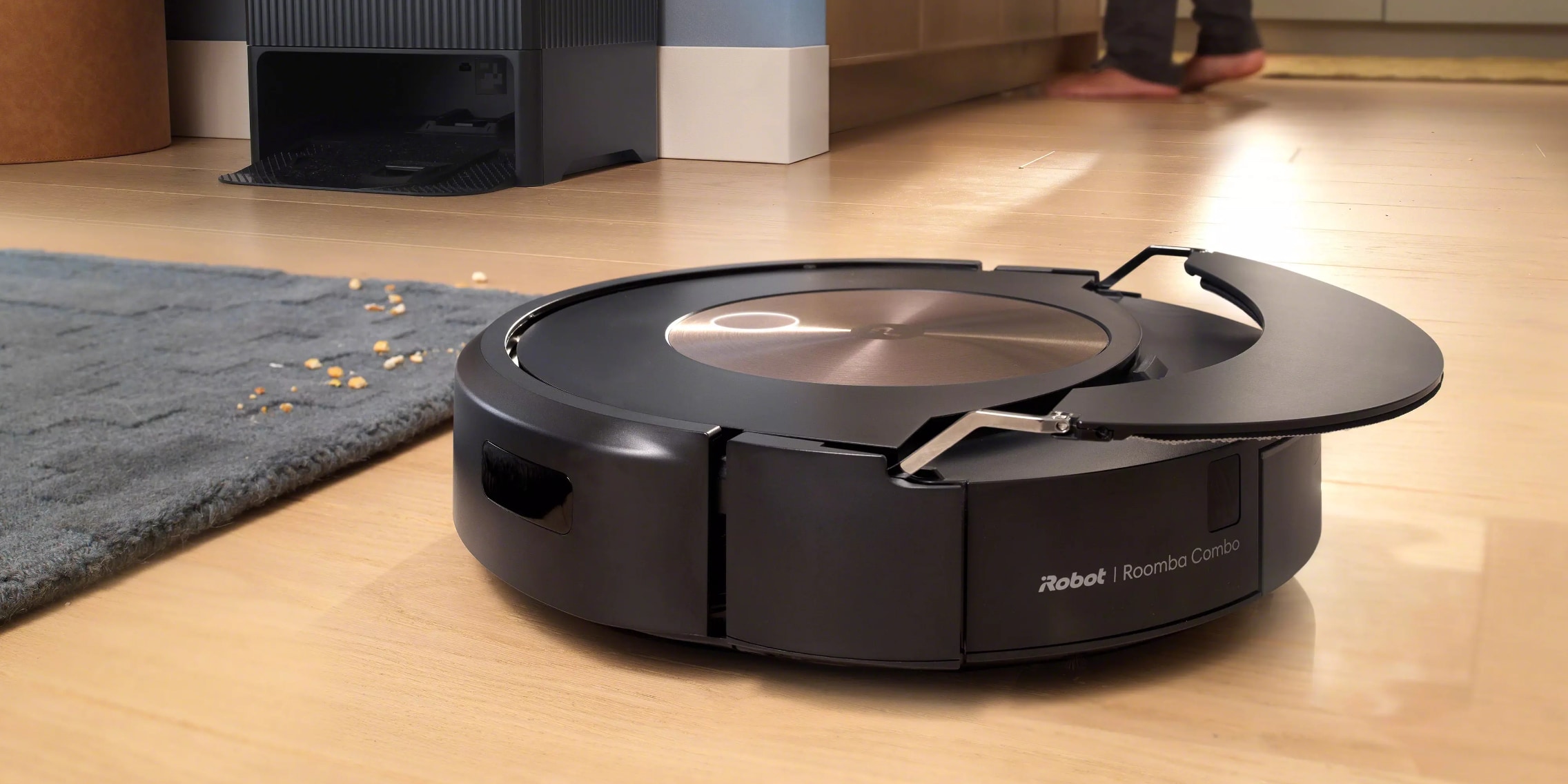iRobot Roomba J9 : nouveau robot aspirateur avec des